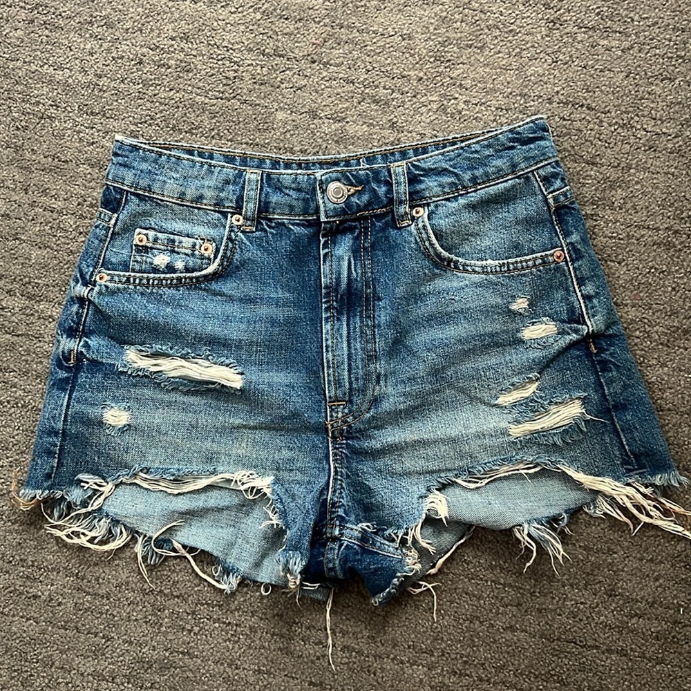 ZARA The HIGH Waist denim short - Picture 9 of 9